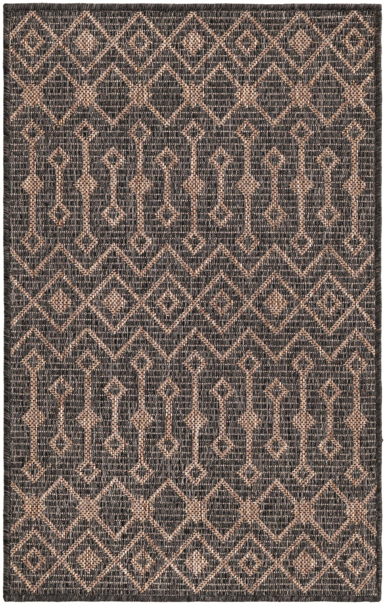 Primary image  2' x 3'  Washable Lattice Indoor / Outdoor Rug