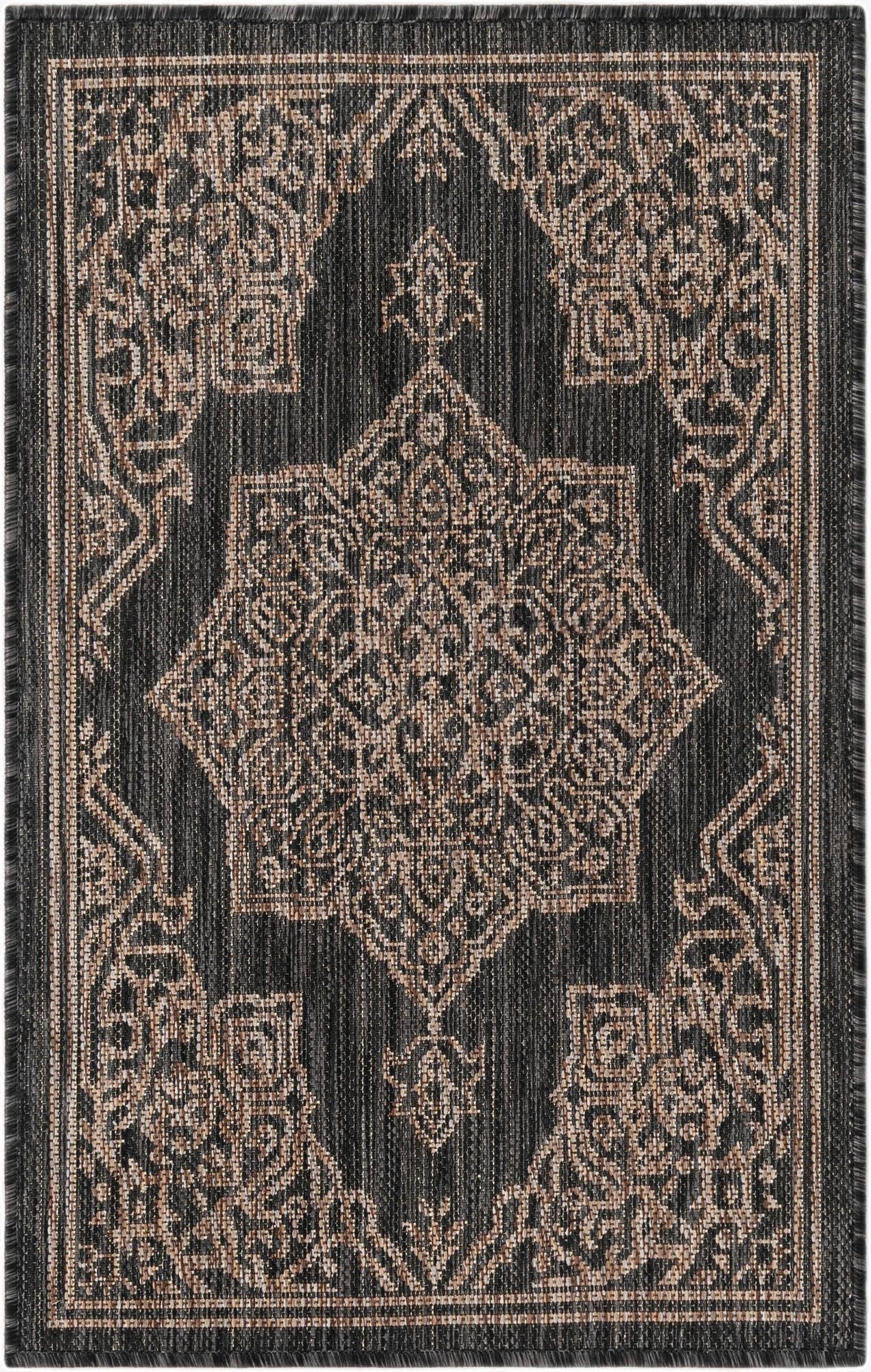  2' x 3'  Washable Traditional Indoor / Outdoor Rug