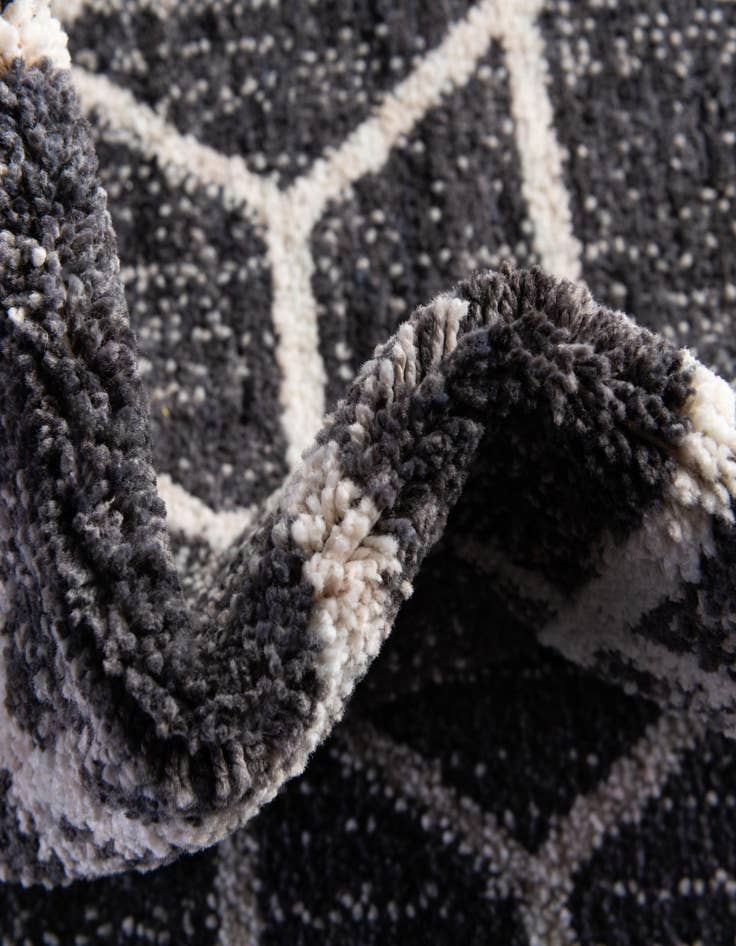 Detail image of  7' x 7' Eco Trellis Round Rug