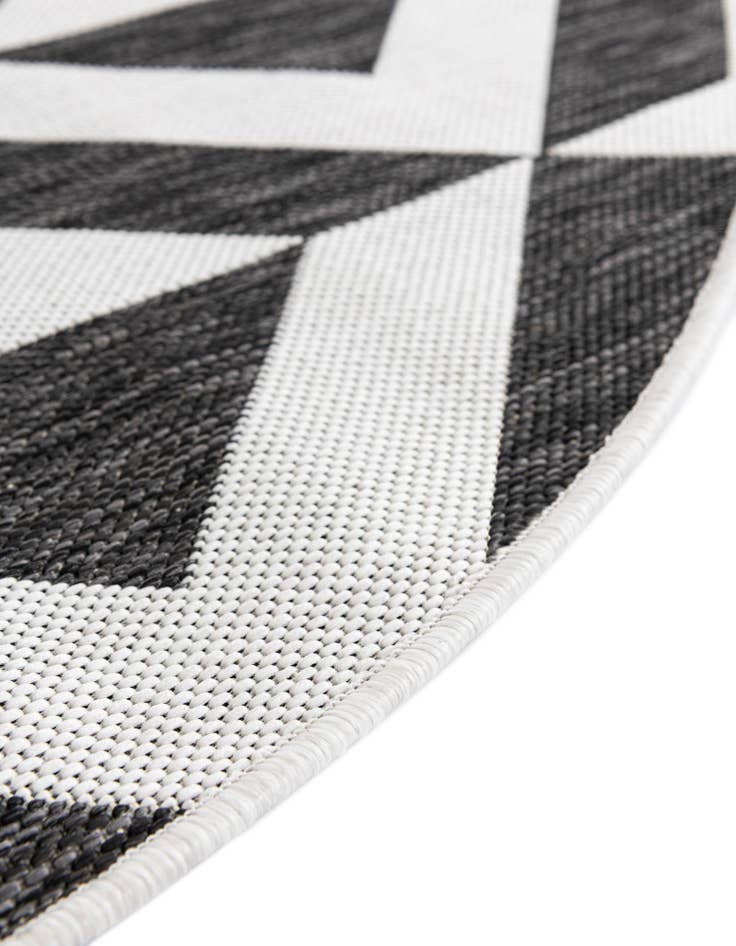 Detail image of  6' 7 x 6' 7  Washable Jill Zarin Napa Indoor / Outdoor Round Rug