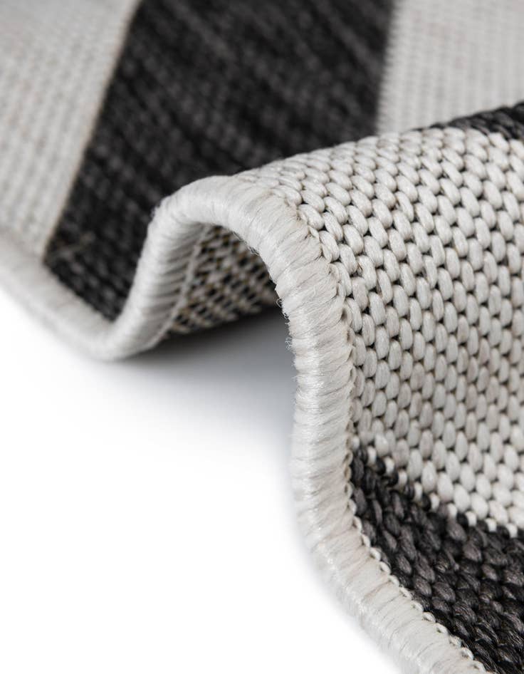 Detail image of  6' 7 x 6' 7  Washable Jill Zarin Napa Indoor / Outdoor Round Rug