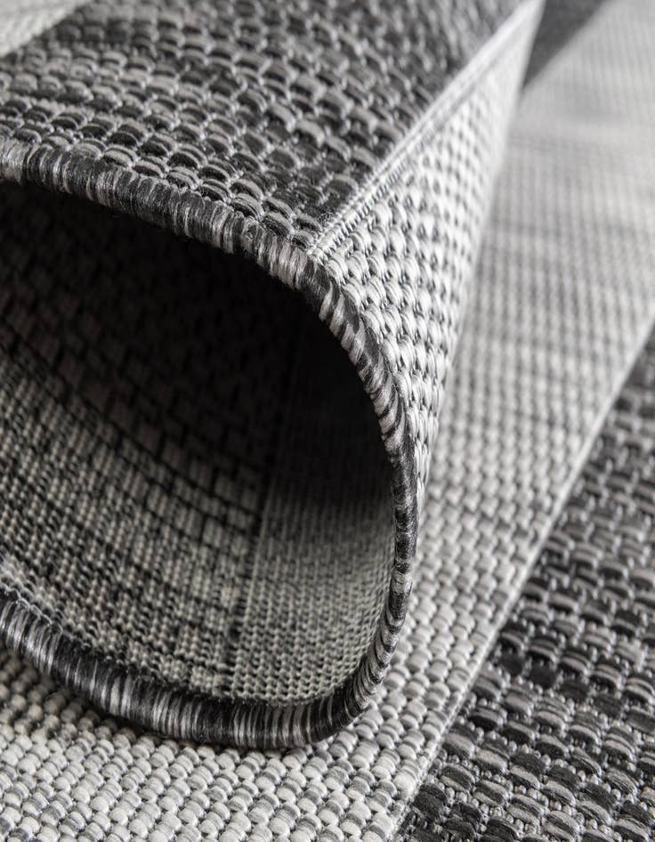 Detail image of  13' x 13'  Washable Ribbon Indoor / Outdoor Round Rug