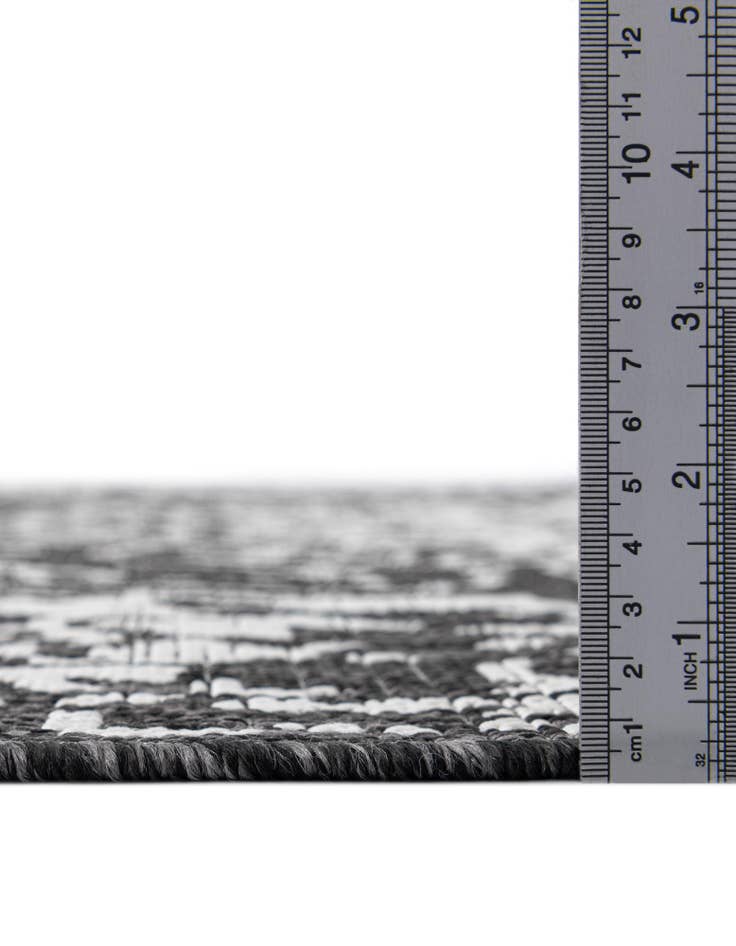 Detail image of  2' x 6'  Washable Jill Zarin Dubai Indoor / Outdoor Runner Rug