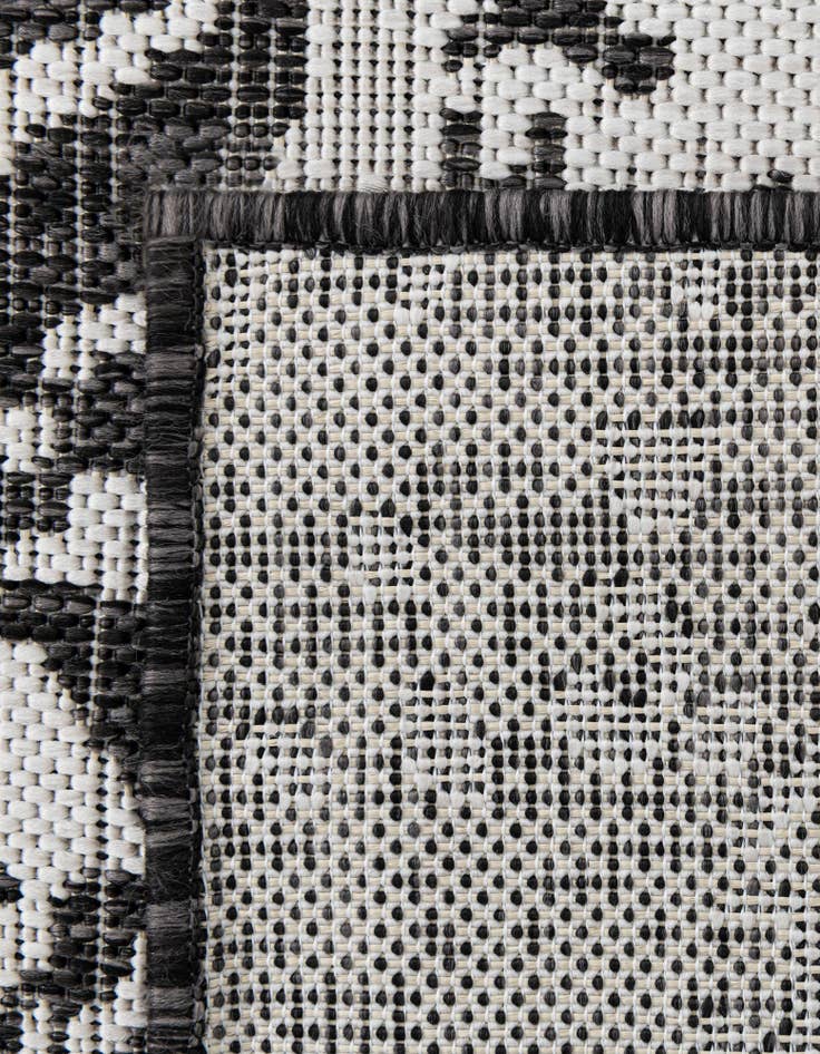 Detail image of  2' x 6'  Washable Jill Zarin Dubai Indoor / Outdoor Runner Rug