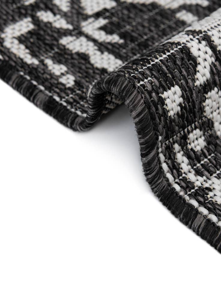 Detail image of  2' x 6'  Washable Jill Zarin Dubai Indoor / Outdoor Runner Rug