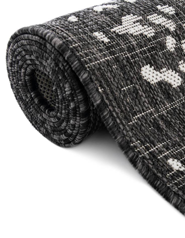 Detail image of  2' x 6'  Washable Jill Zarin Dubai Indoor / Outdoor Runner Rug