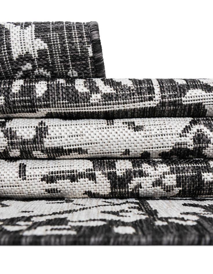 Detail image of  2' x 6'  Washable Jill Zarin Dubai Indoor / Outdoor Runner Rug