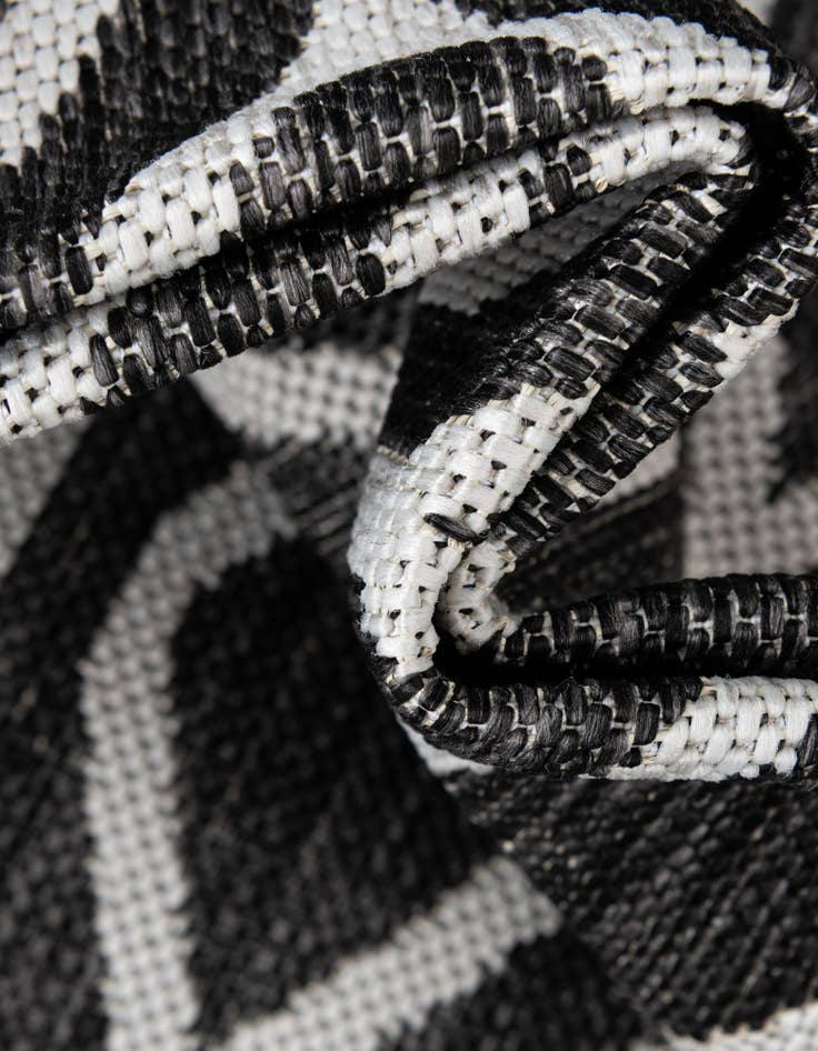 Detail image of  2' x 6'  Washable Jill Zarin Turks and Caicos Indoor / Outdoor Runner Rug