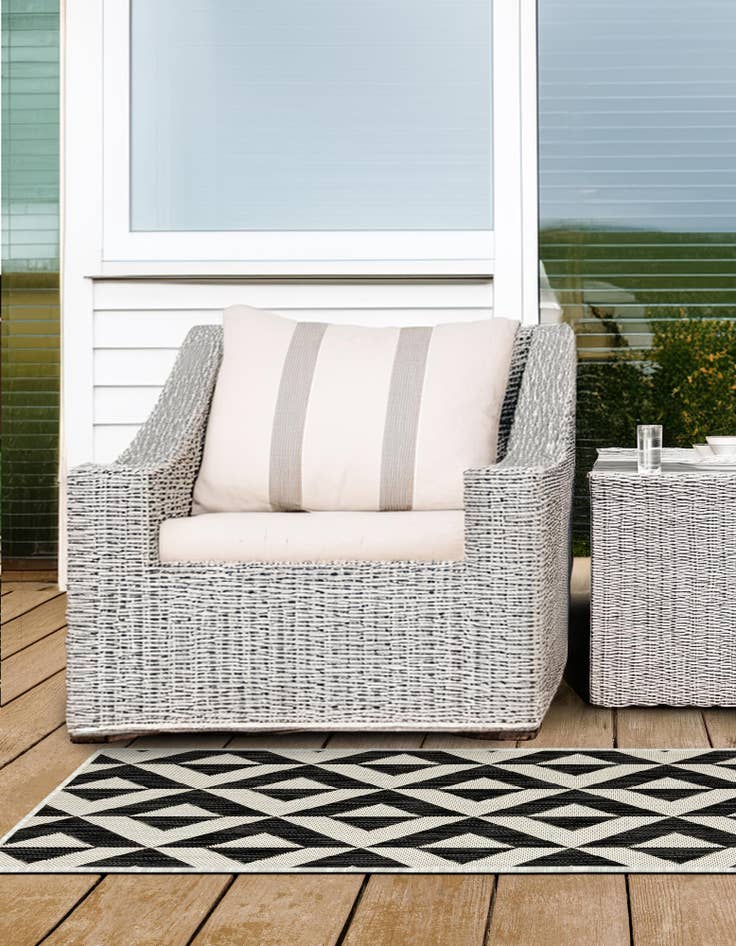 Detail image of  2' x 8'  Washable Jill Zarin Napa Indoor / Outdoor Runner Rug