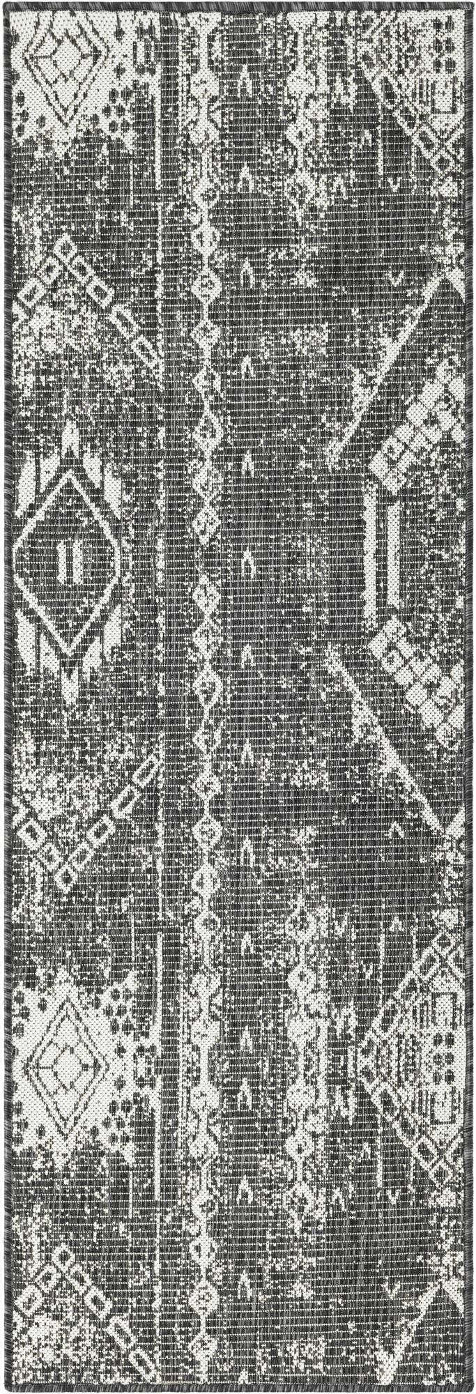  2' x 6'  Washable Bohemian Indoor / Outdoor Runner Rug