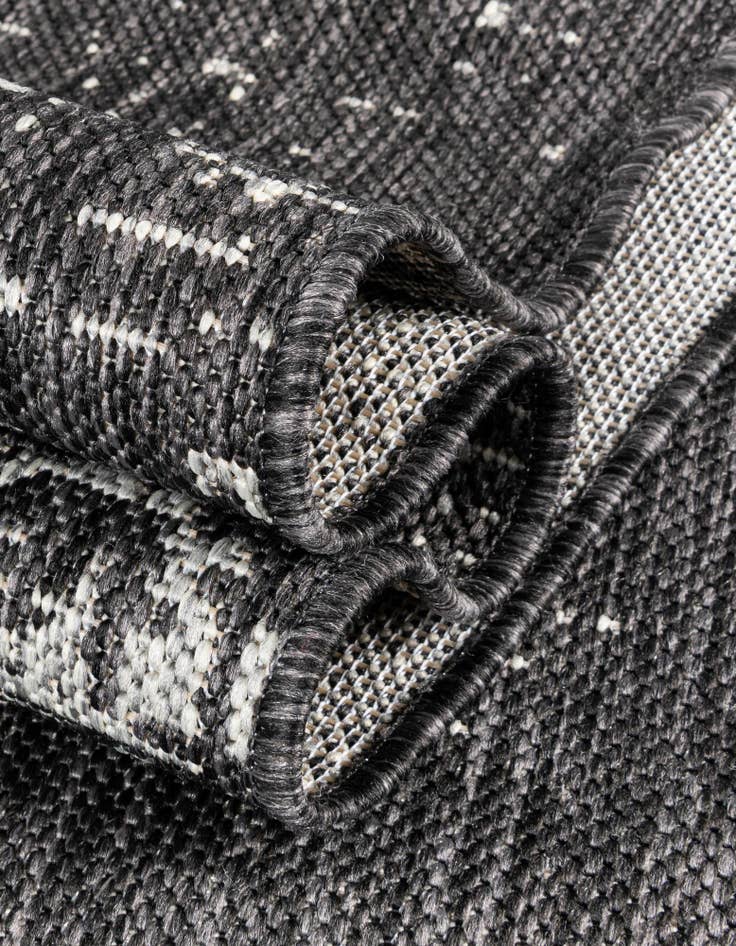 Detail image of  2' x 6'  Washable Modern Indoor / Outdoor Runner Rug