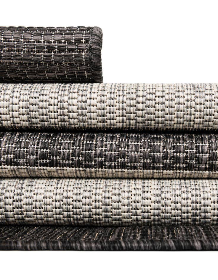 Detail image of  2' x 6'  Washable Ribbon Indoor / Outdoor Runner Rug