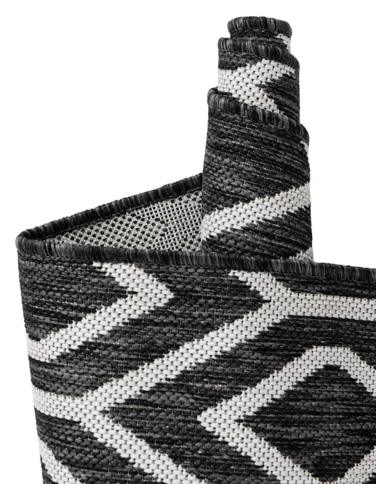 Detail image of  7' 10 x 7' 10  Washable Jill Zarin Turks and Caicos Indoor / Outdoor Square Rug
