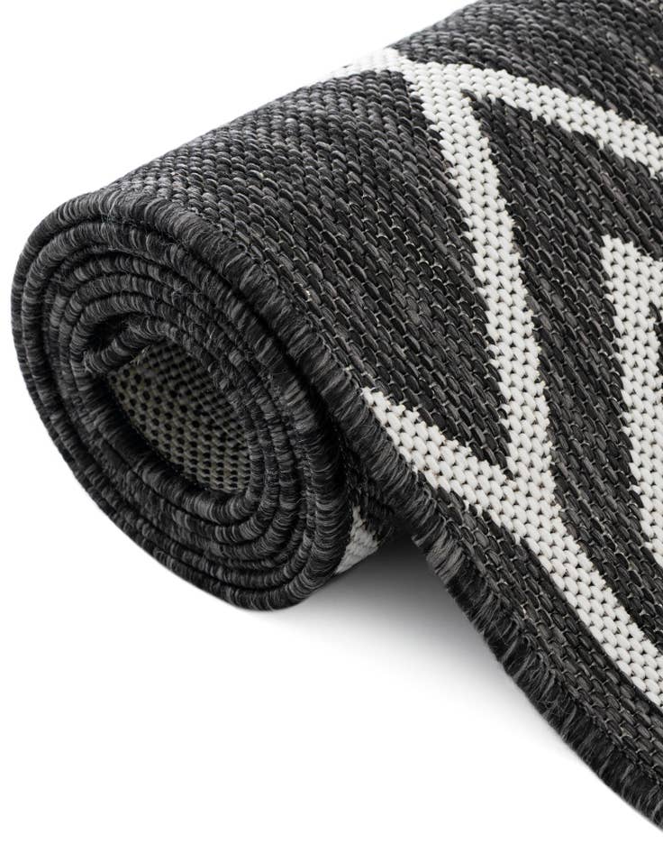 Detail image of  7' 10 x 7' 10  Washable Jill Zarin Turks and Caicos Indoor / Outdoor Square Rug