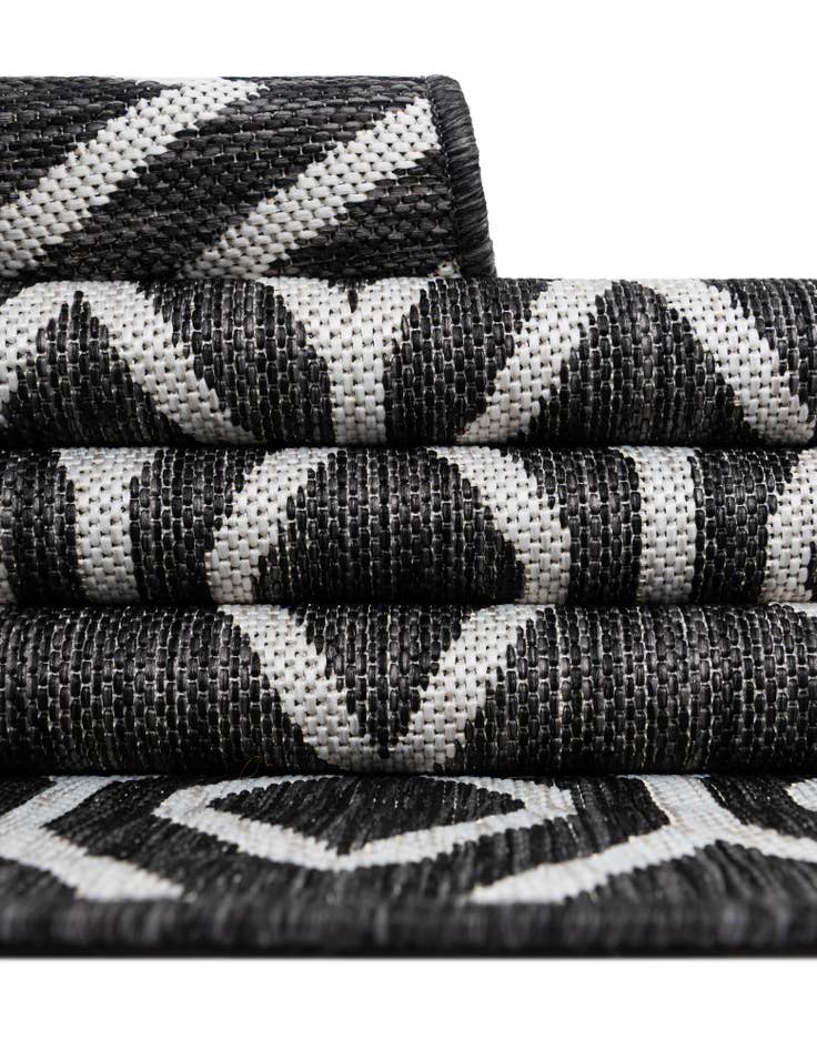 Detail image of  7' 10 x 7' 10  Washable Jill Zarin Turks and Caicos Indoor / Outdoor Square Rug