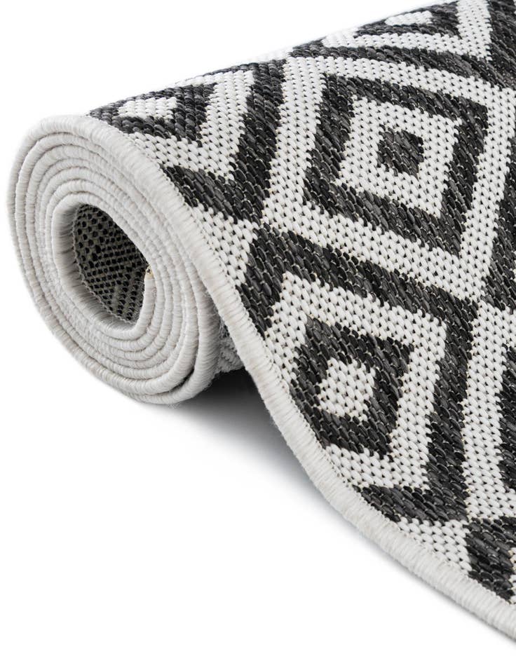 Detail image of  13' x 13'  Washable Jill Zarin Indoor / Outdoor Square Rug