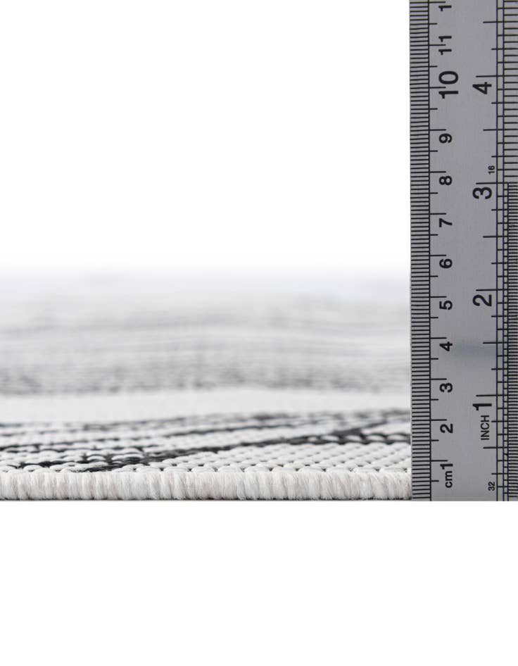 Detail image of  2' x 6'  Washable Botanical Indoor / Outdoor Runner Rug