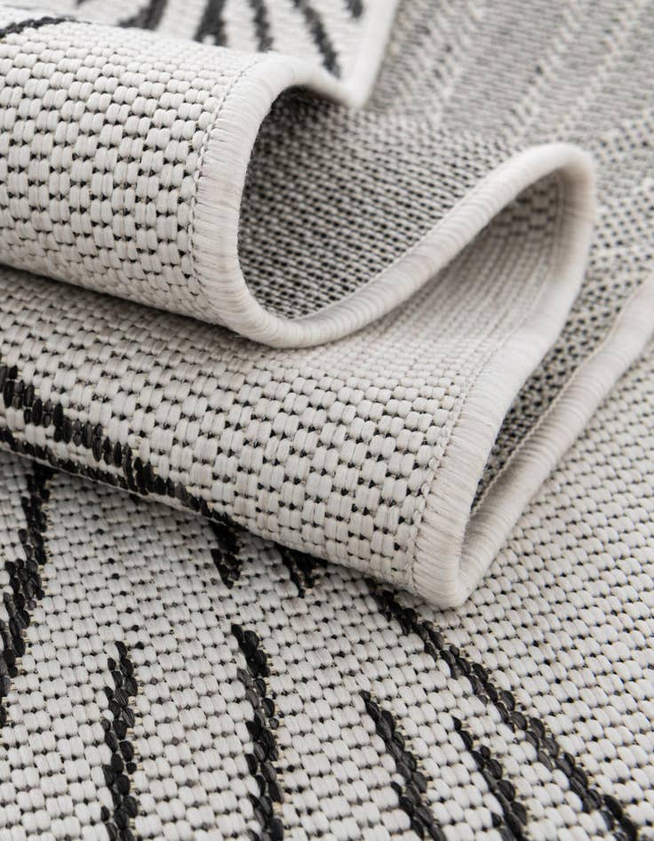 Detail image of  2' x 6'  Washable Botanical Indoor / Outdoor Runner Rug