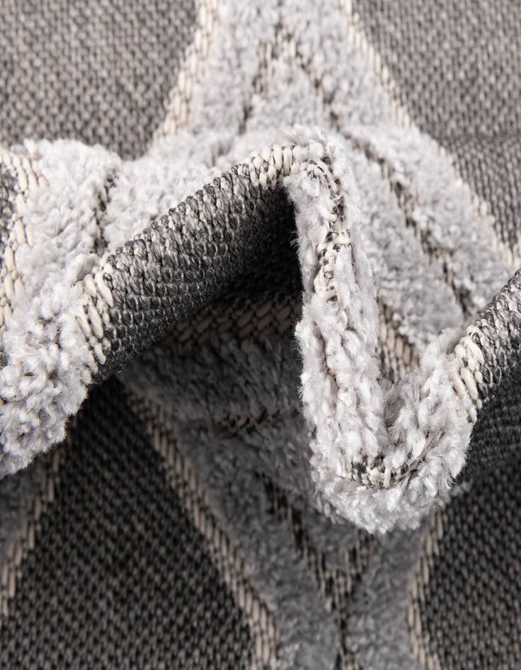 Detail image of  4' x 6' Arlo Oval Rug