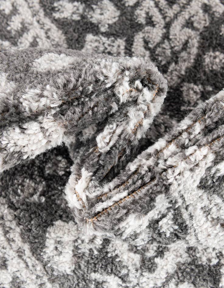 Detail image of  5' x 8' Aurelia Oval Rug