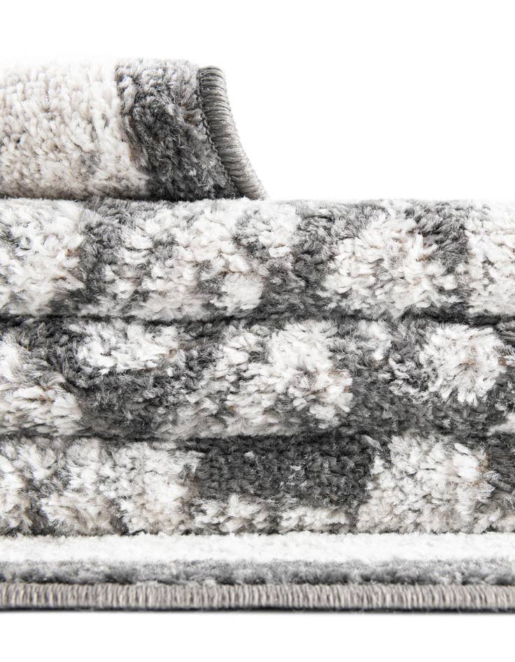 Detail image of  5' x 8' Aurelia Oval Rug