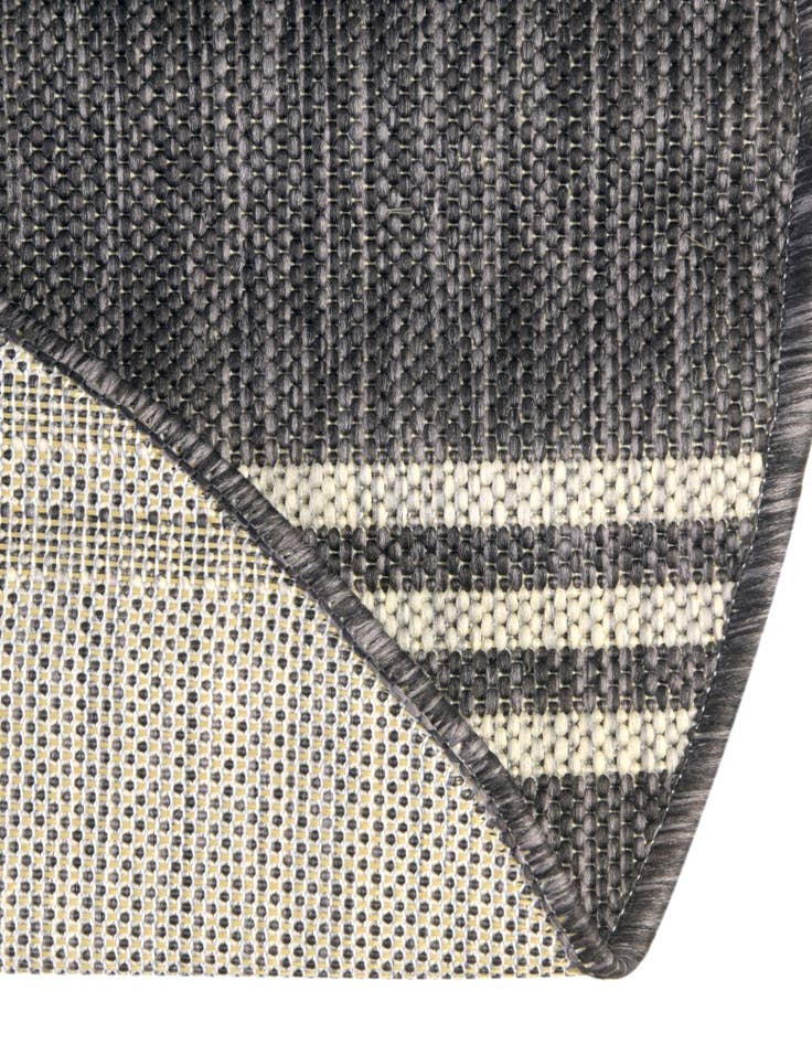 Detail image of  5' 3 x 8'  Washable Jill Zarin Anguilla Indoor / Outdoor Oval Rug