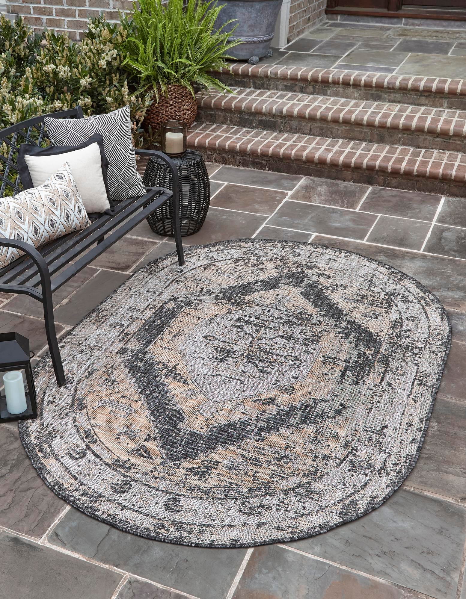 Charcoal 5' 3 x 7' 10 Traditional Outdoor Oval Rug