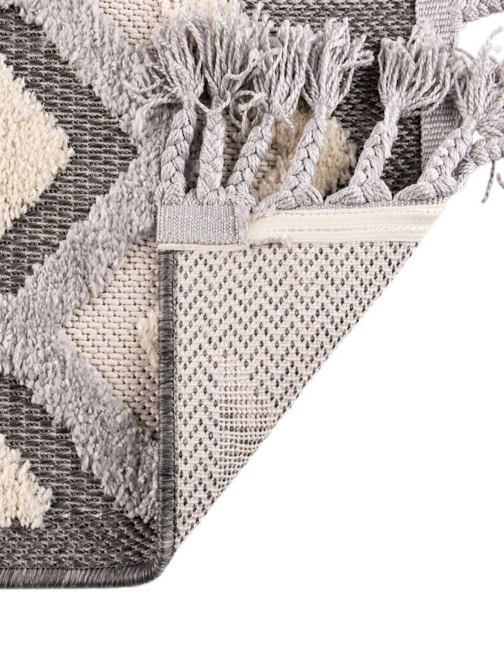 Detail image of  2' x 3' Arlo Rug