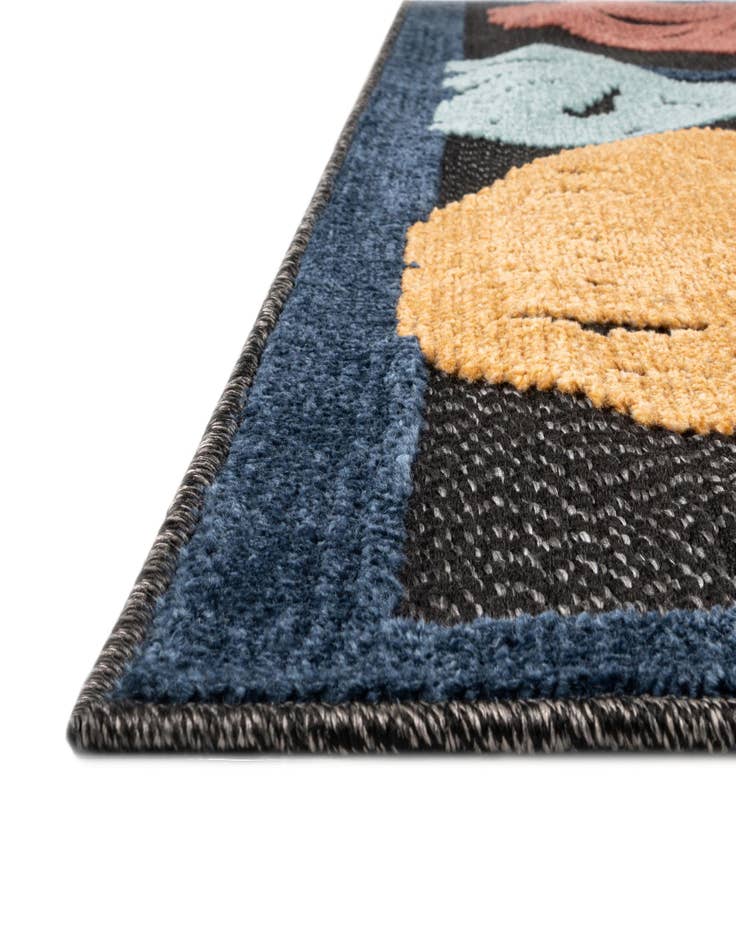 Detail image of  7' 10 x 10'  Washable Belize Indoor / Outdoor Rug