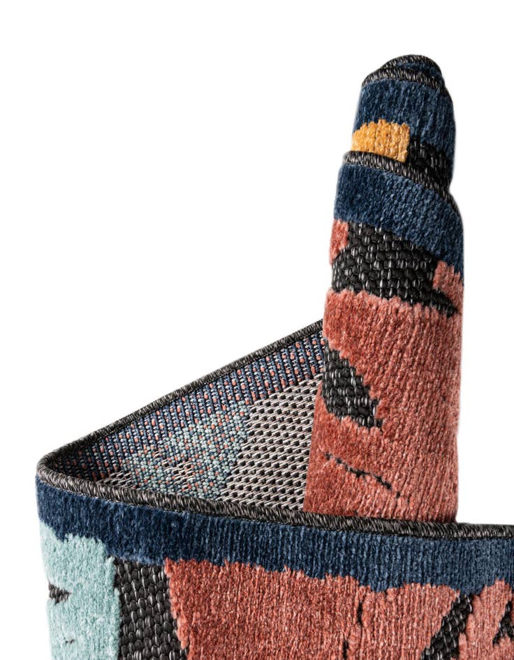 Detail image of  7' 10 x 10'  Washable Belize Indoor / Outdoor Rug