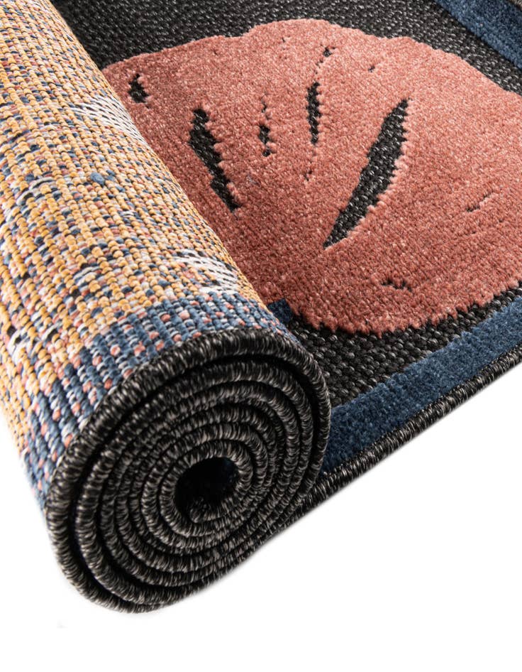 Detail image of  7' 10 x 10'  Washable Belize Indoor / Outdoor Rug