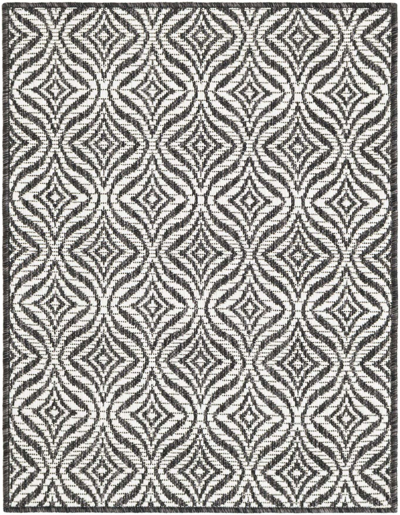 Primary image  2' x 3'  Washable Lattice Indoor / Outdoor Rug
