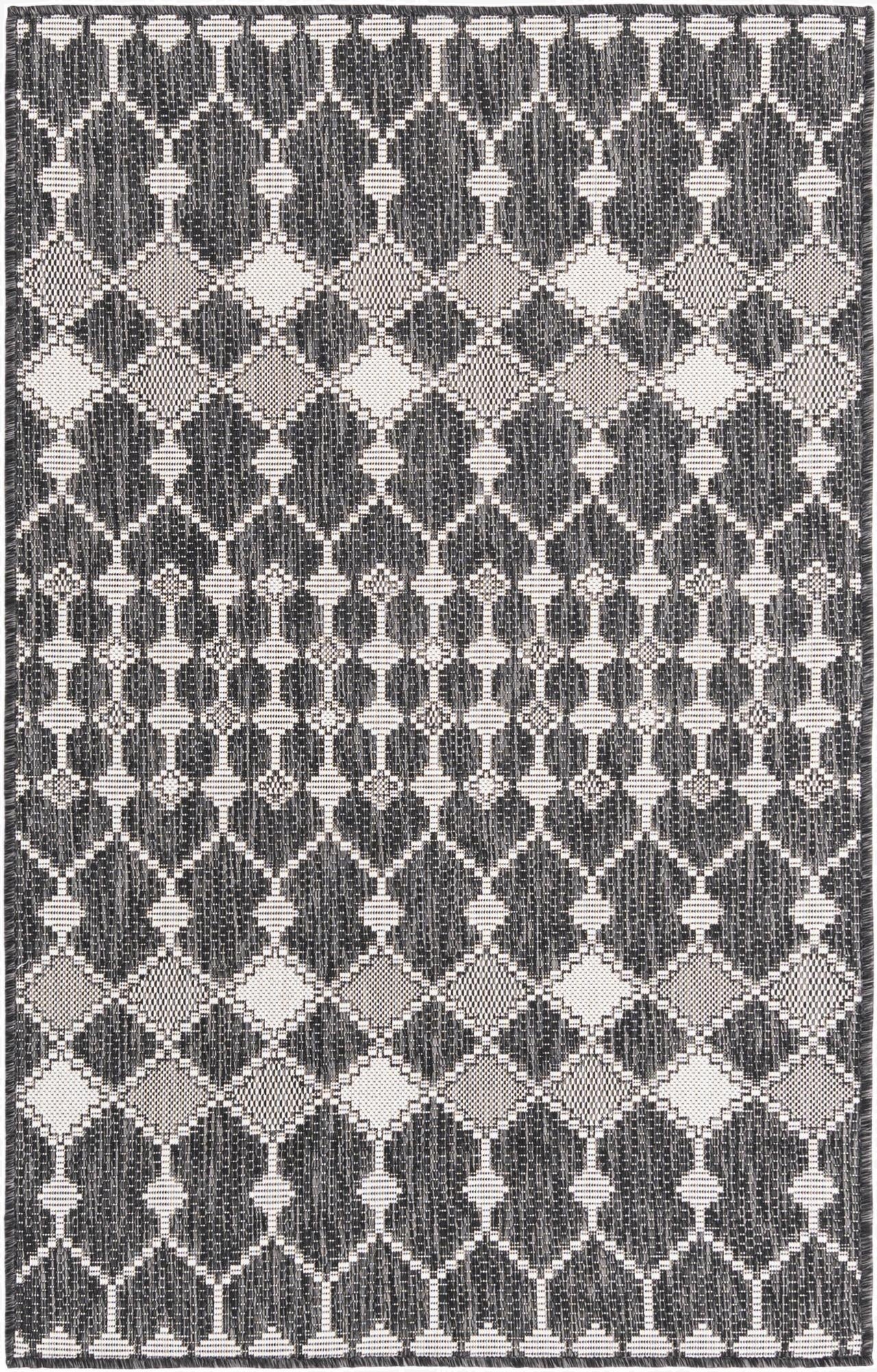  3' x 5' 3  Washable Lattice Indoor / Outdoor Rug