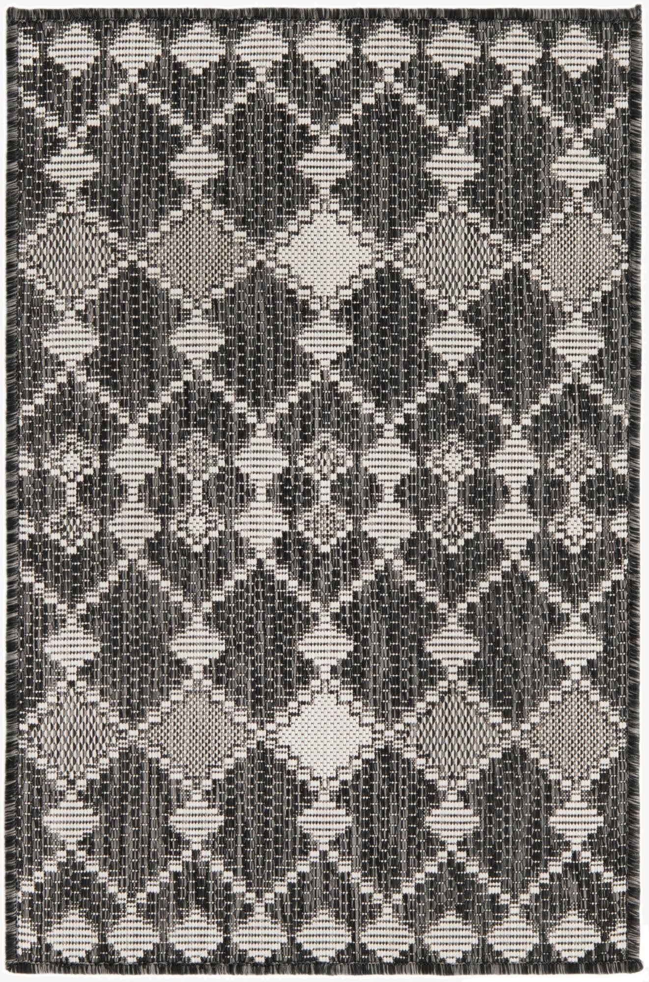  2' x 3'  Washable Lattice Indoor / Outdoor Rug