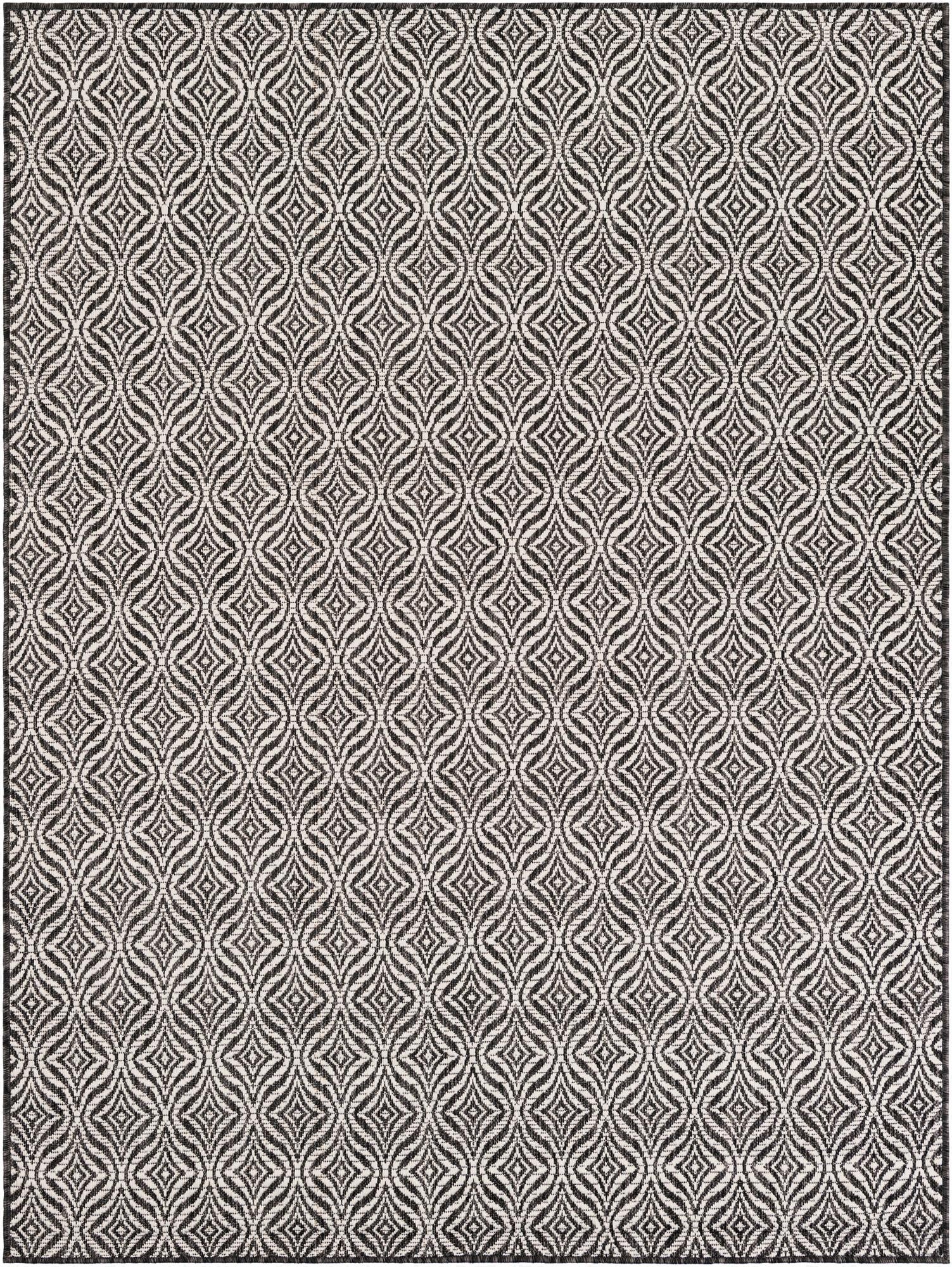 5' 3 x 7'  Washable Lattice Indoor / Outdoor Rug