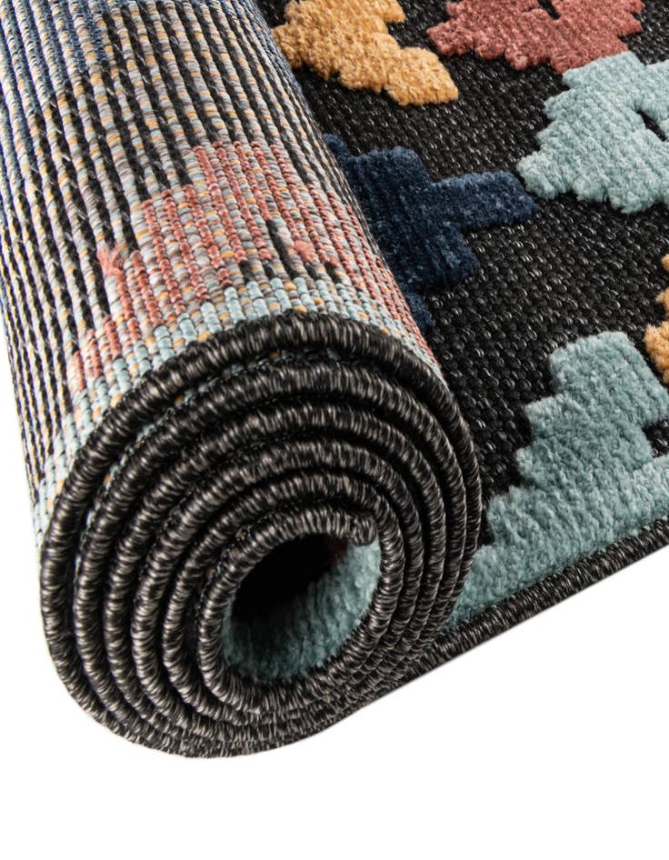 Detail image of  3' 3 x 3' 3  Washable Belize Indoor / Outdoor Round Rug