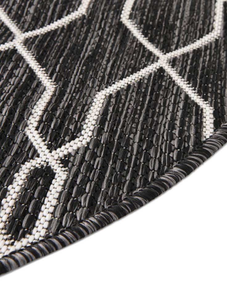 Detail image of  4' x 4'  Washable Lattice Indoor / Outdoor Round Rug