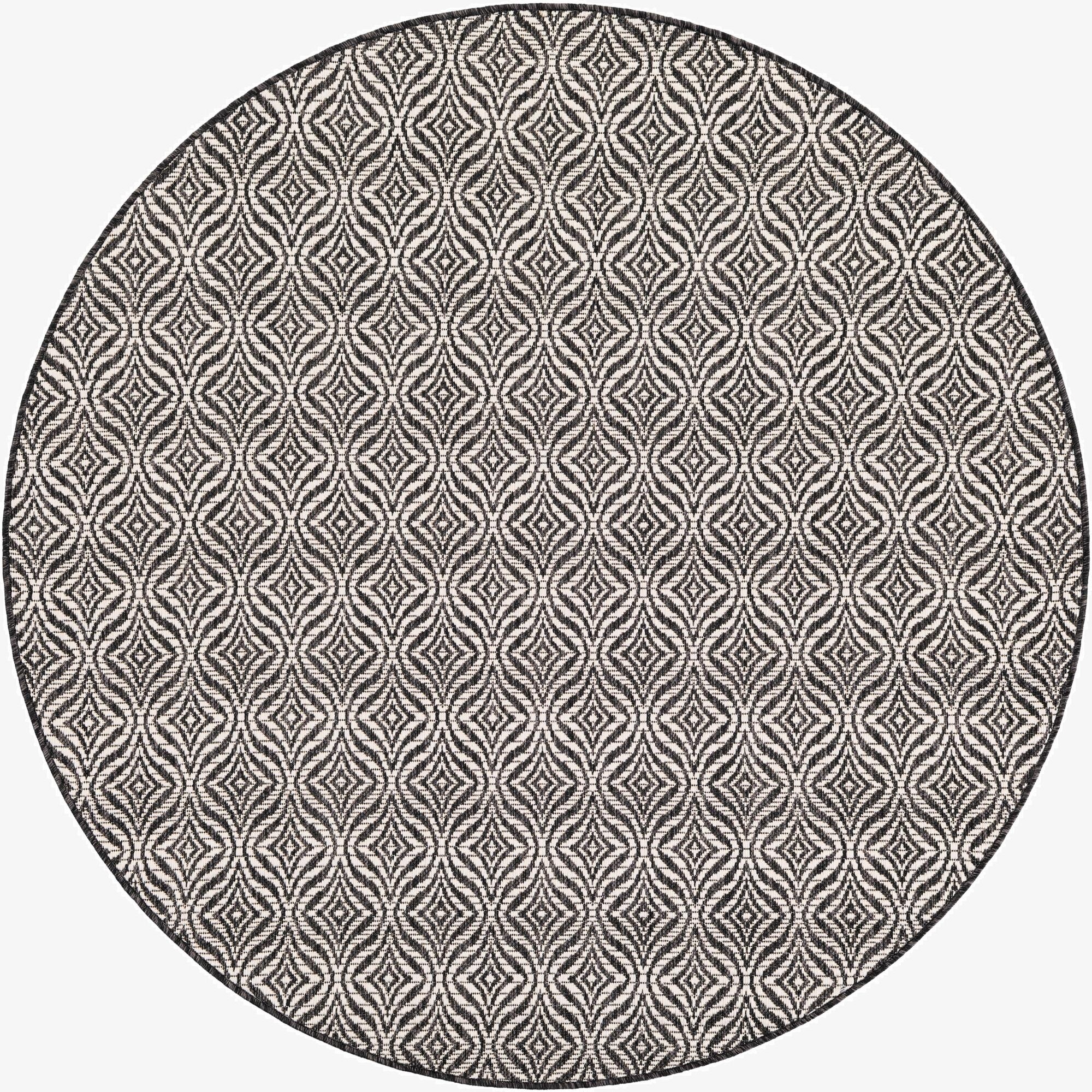  5' 3 x 5' 3  Washable Lattice Indoor / Outdoor Round Rug