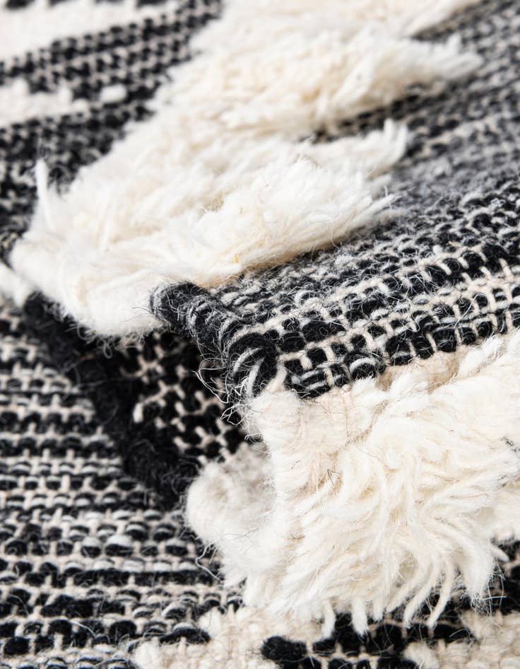 Detail image of  2' 2 x 8' 2  Hand Woven Arizona Wool Runner Rug