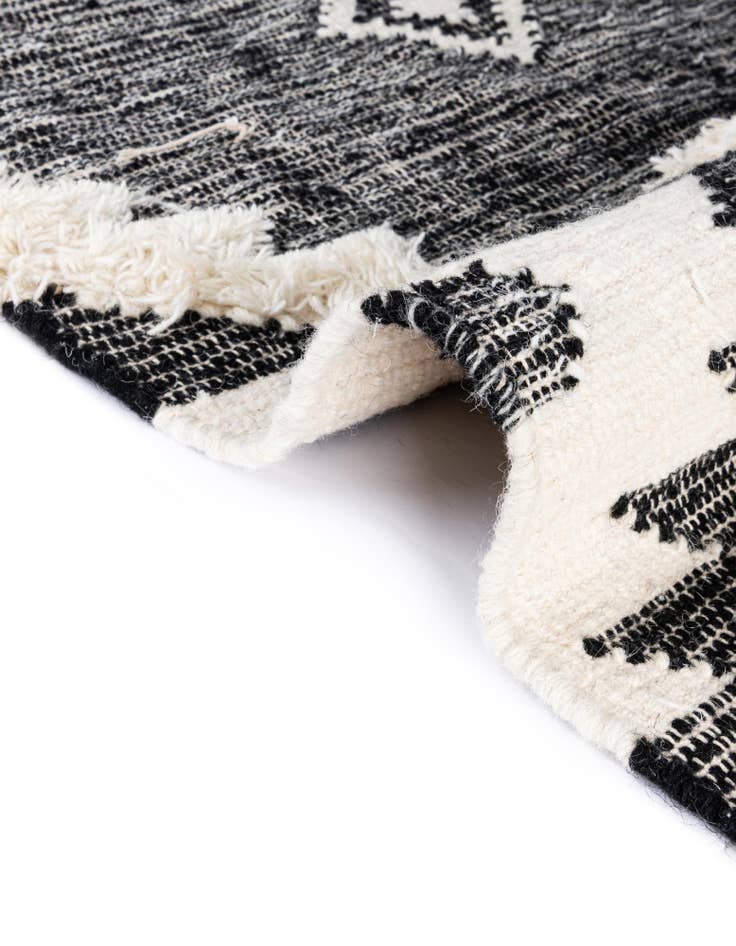 Detail image of  2' 2 x 8' 2  Hand Woven Arizona Wool Runner Rug