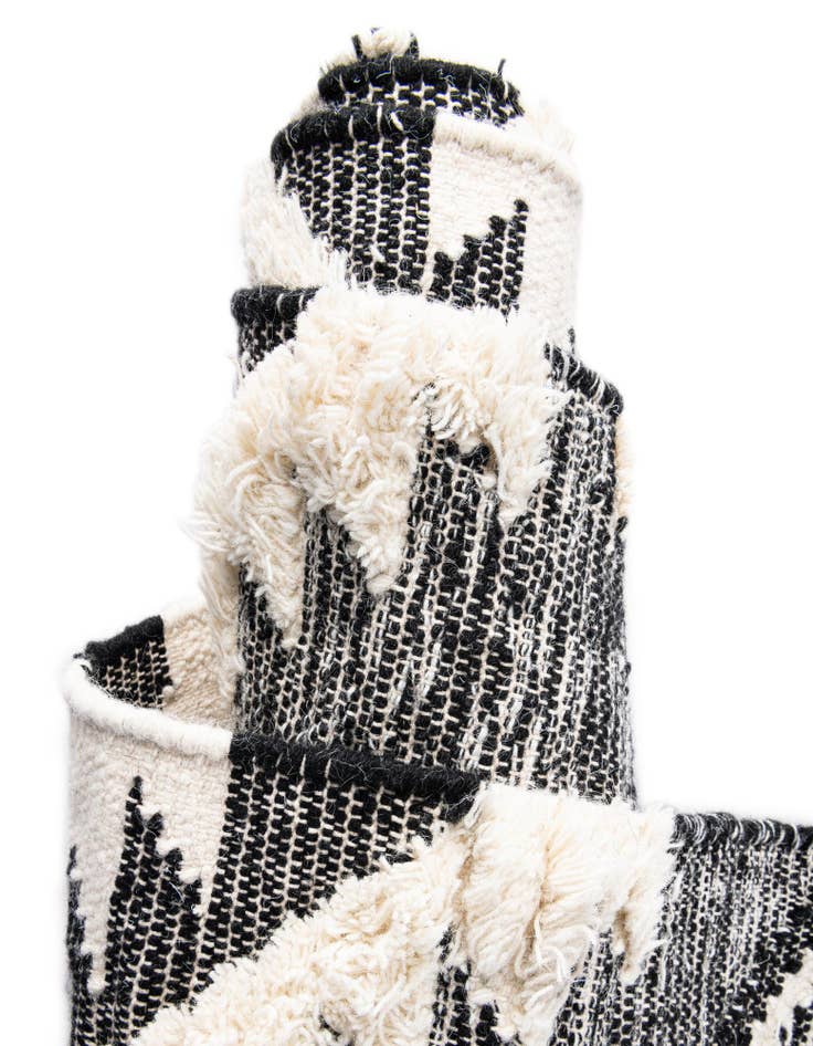 Detail image of  2' 2 x 8' 2  Hand Woven Arizona Wool Runner Rug