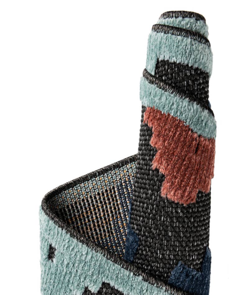 Detail image of  2' x 6'  Washable Belize Indoor / Outdoor Runner Rug