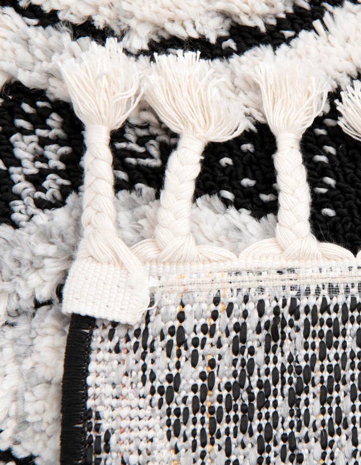 Detail image of  2' x 6' Cherokee Runner Rug