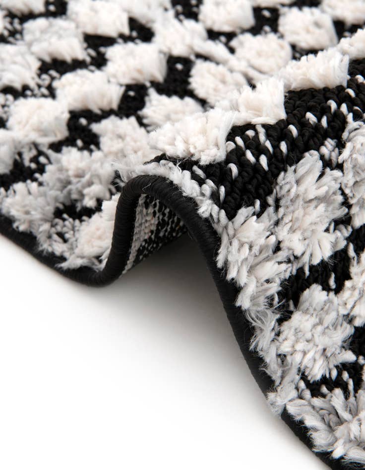 Detail image of  2' x 6' Cherokee Runner Rug