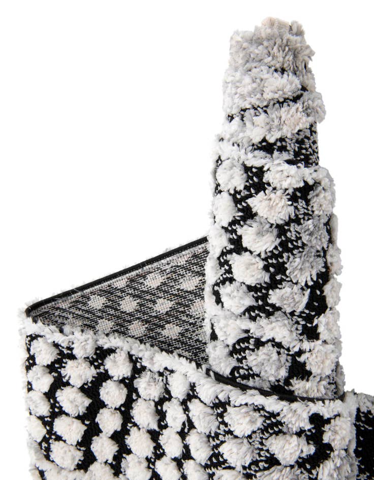 Detail image of  2' x 6' Cherokee Runner Rug