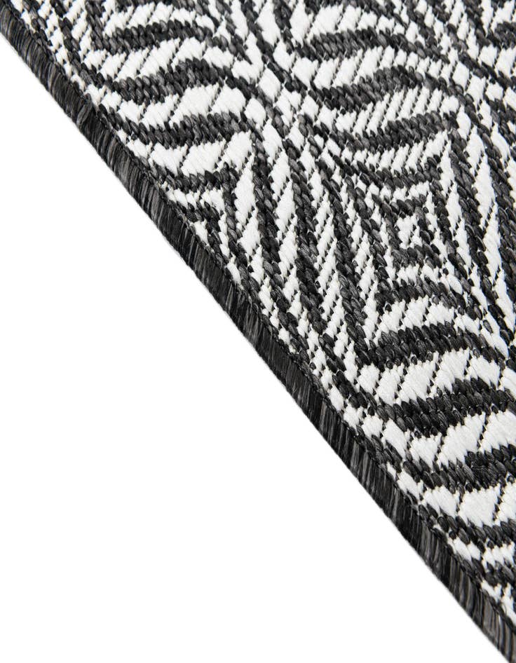 Detail image of  2' 3 x 7'  Washable Lattice Indoor / Outdoor Runner Rug