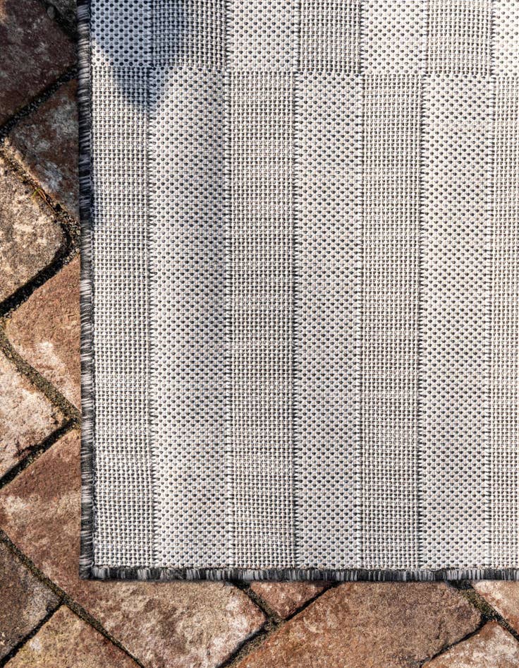 Detail image of  2' x 6'  Washable Ribbon Indoor / Outdoor Runner Rug