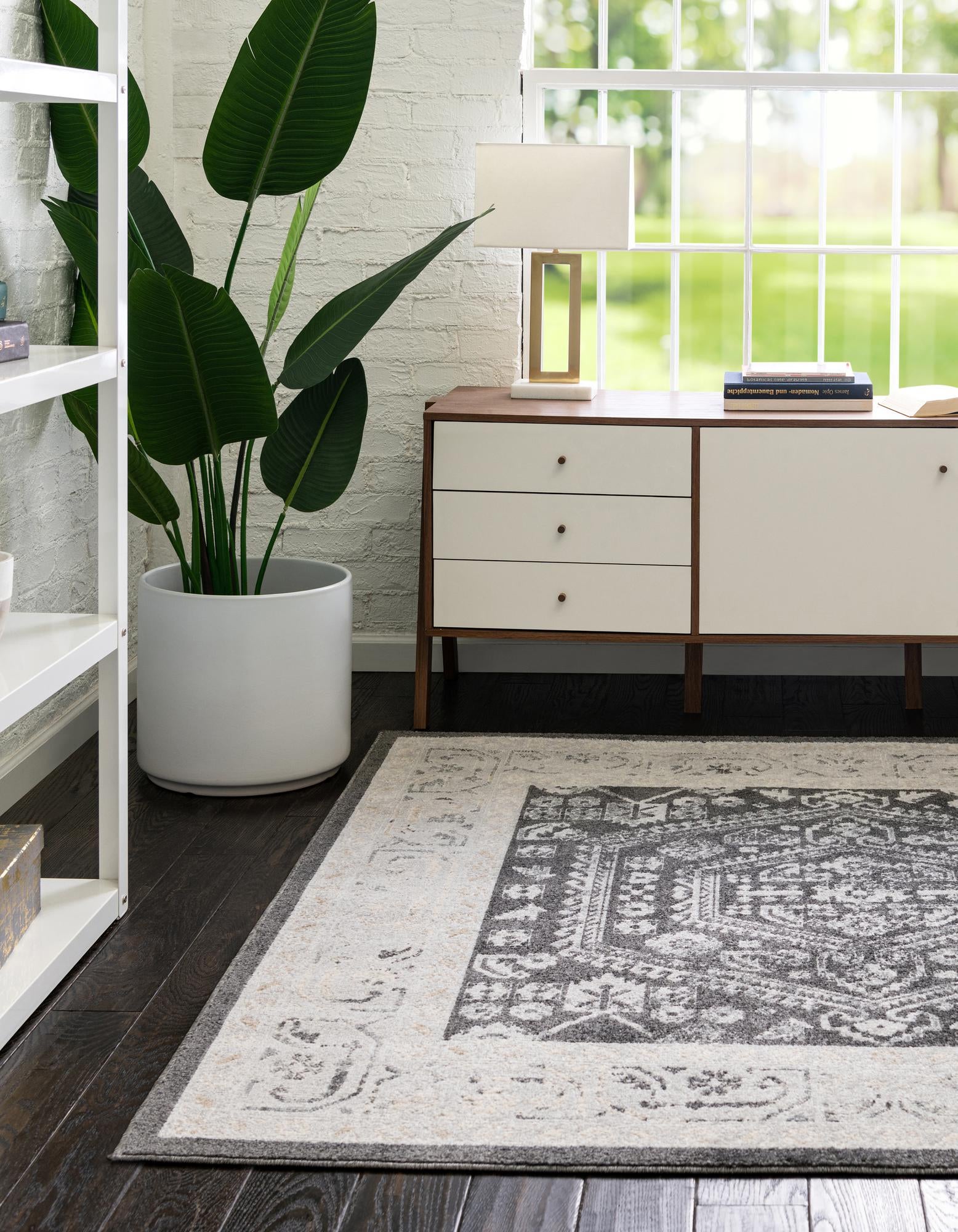 Charcoal 7' 10 x 7' 10 Aurelia Square Rug