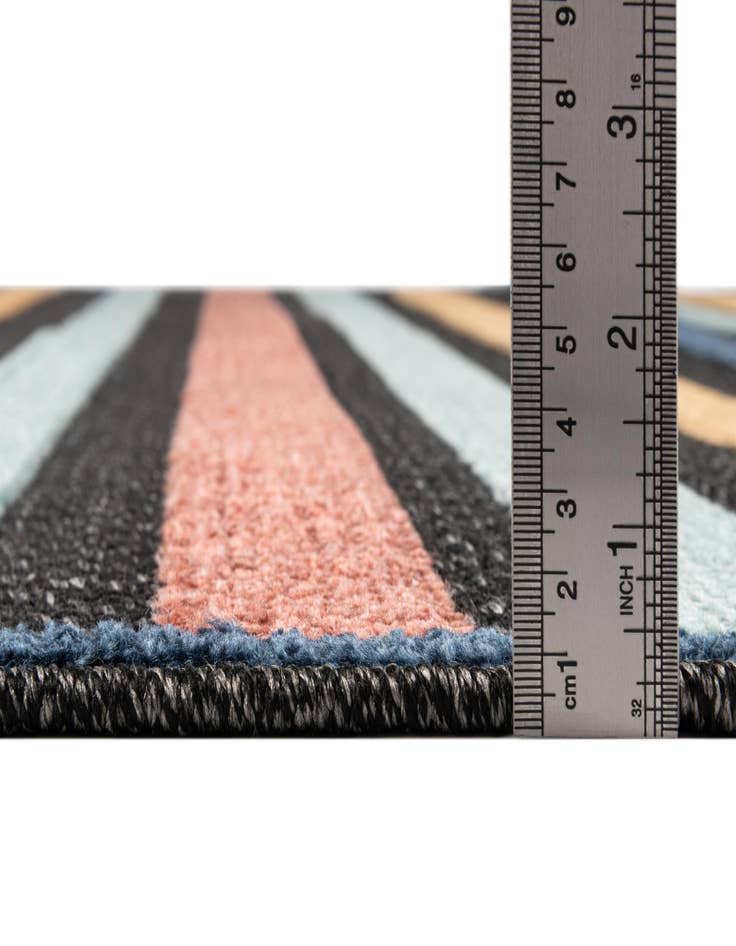 Detail image of  5' 3 x 5' 3  Washable Belize Indoor / Outdoor Square Rug