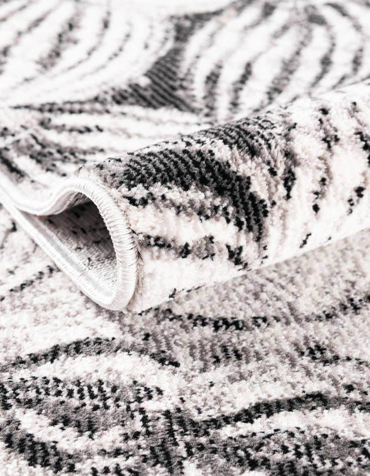 Detail image of  7' 10 x 7' 10 Blossom Square Rug